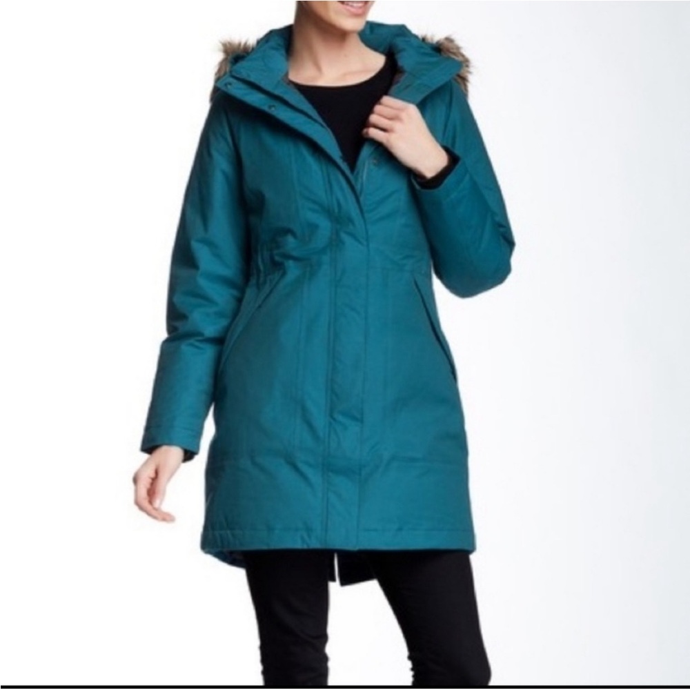 North Face Artic Parka in Juniper Teal M